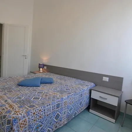 Nyaraló Bilocale A 50 Mt Dal Mare - Cod. 101